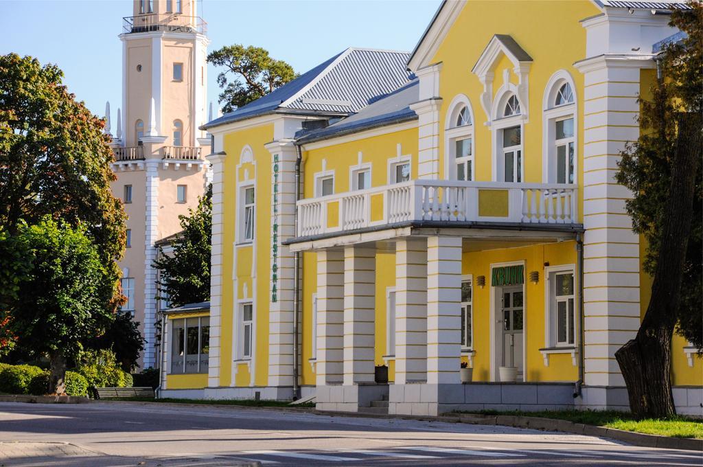 Hotel Krunk Sillamäe Extérieur photo