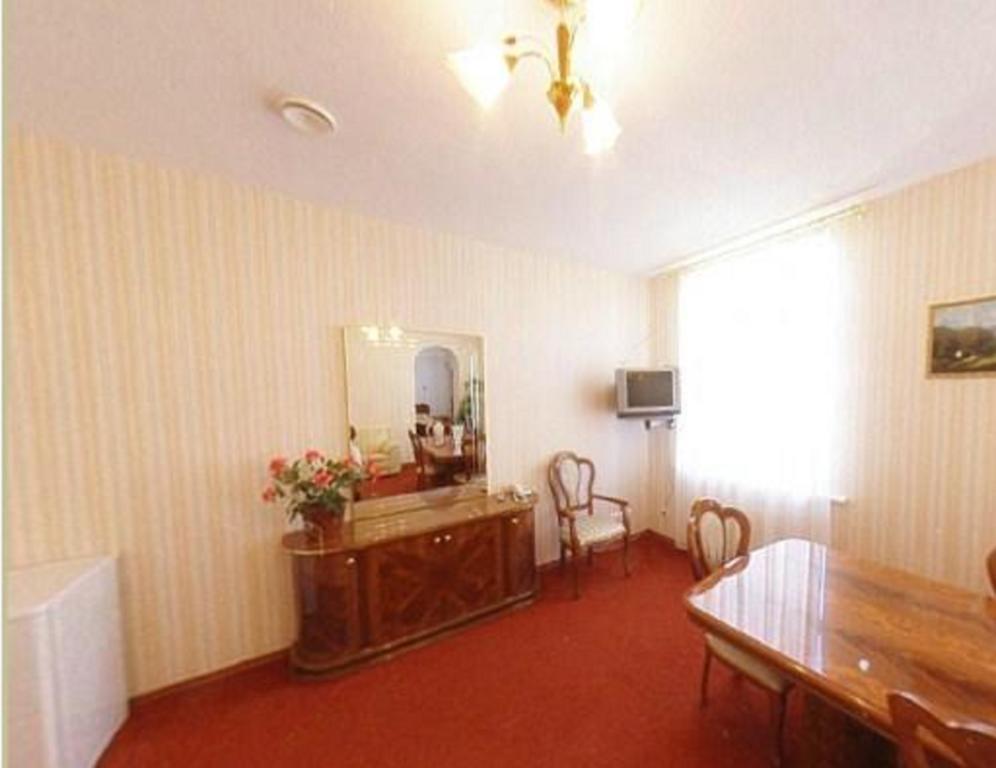 Hotel Krunk Sillamäe Chambre photo